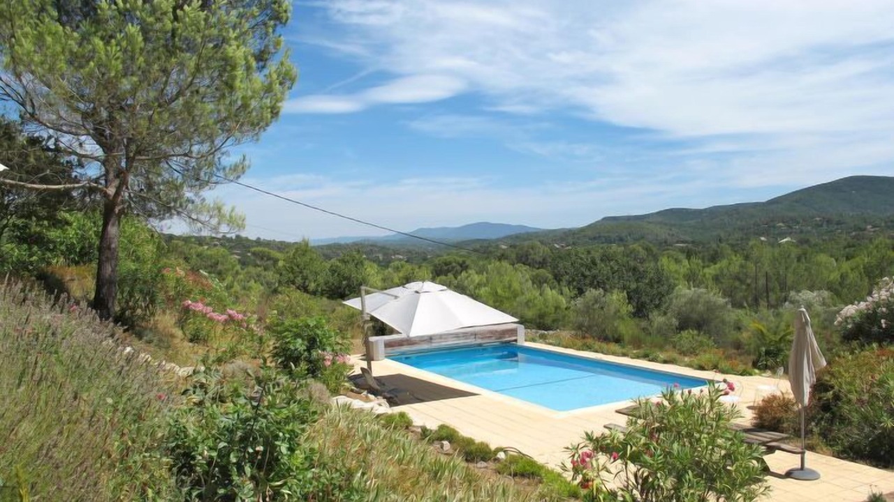 Photo of Outdoor in Forcalqueiret