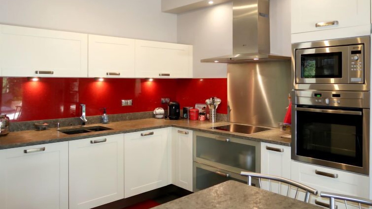 Photo of Kitchen in Villelaure