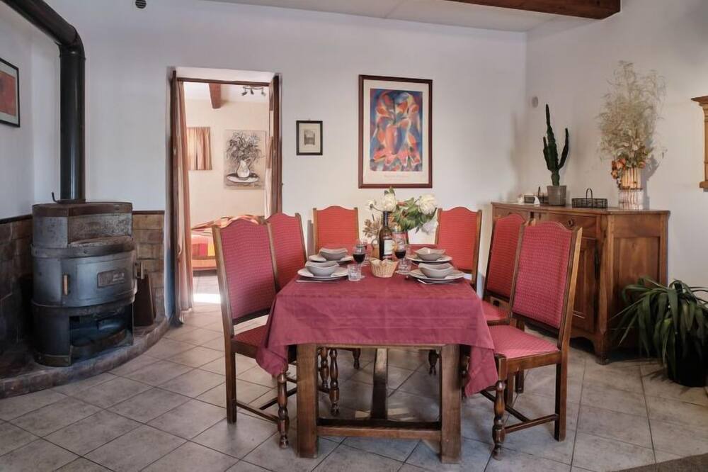 Photo of Kitchen in Sigonce