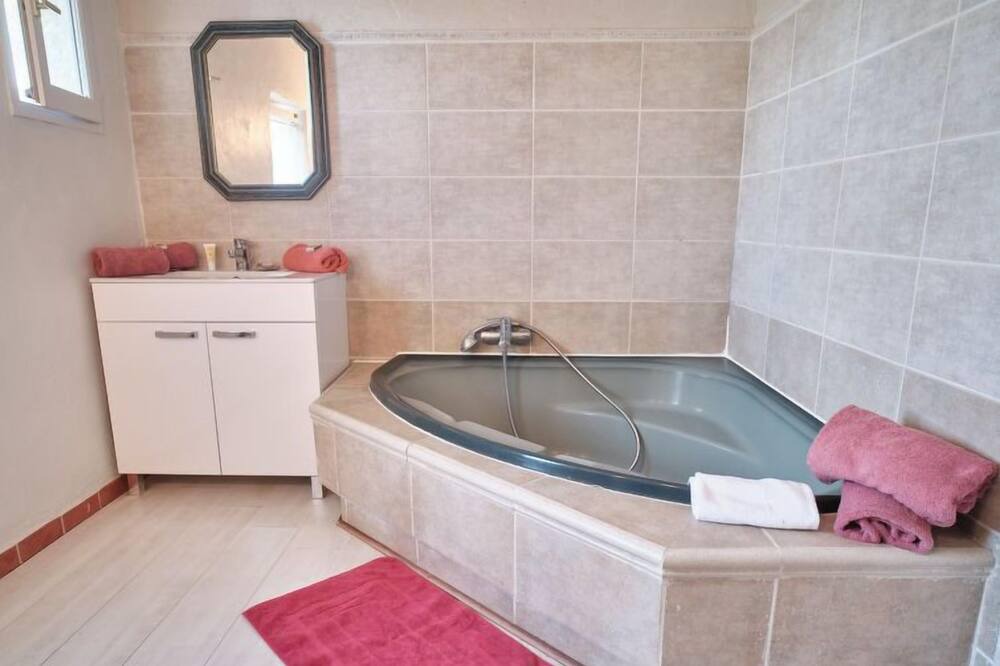 Photo of Bathroom in Sigonce