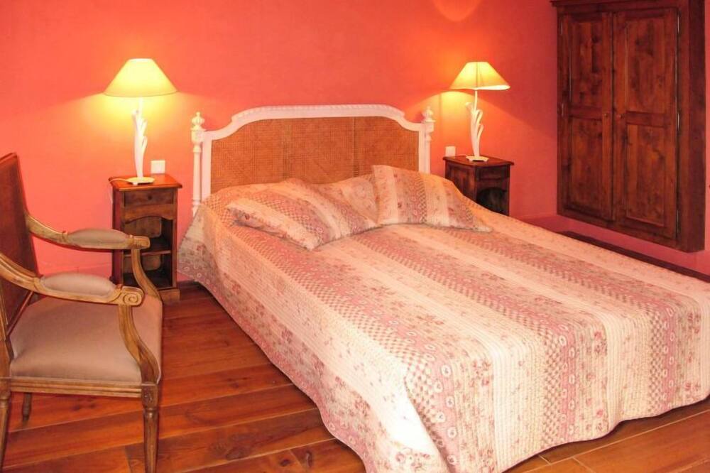 Photo of Bedroom in Ollieres
