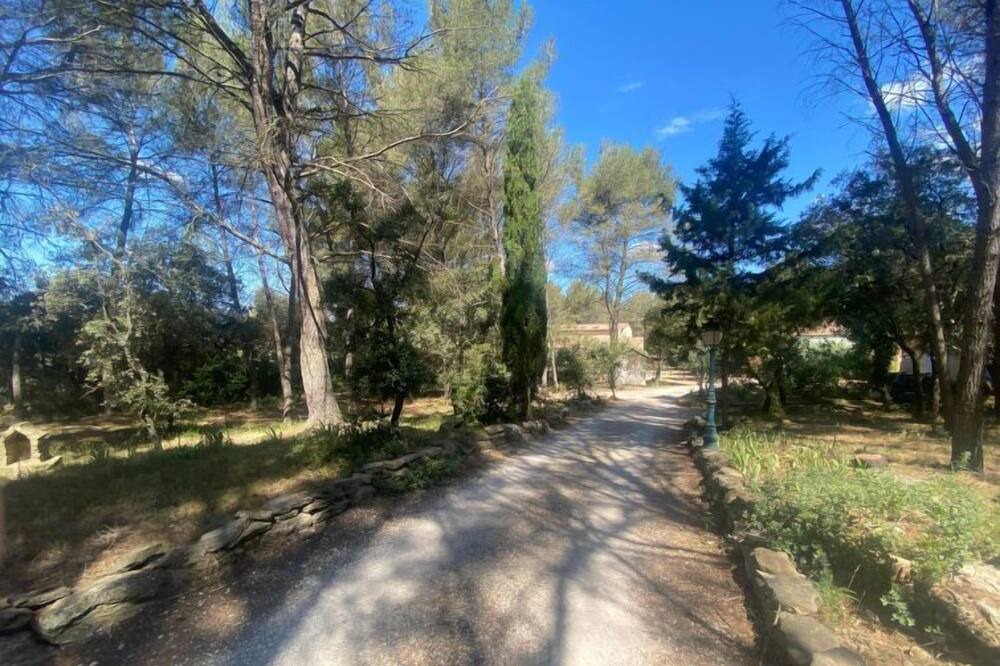 Photo of Outdoor in Grans