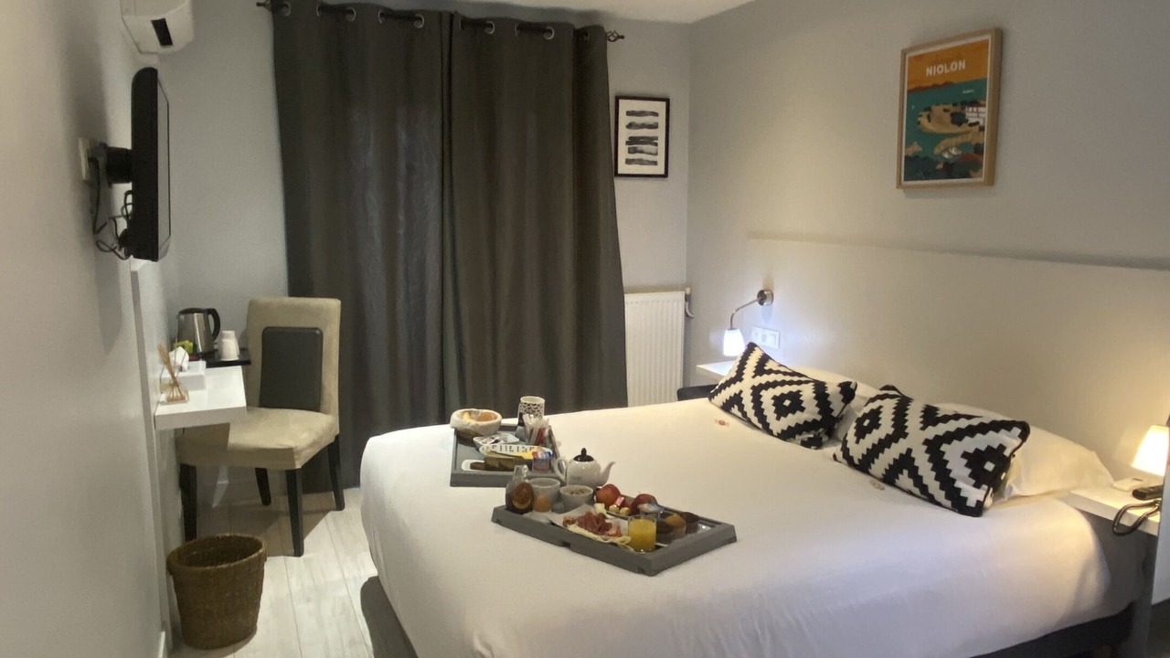 Photo of Bedroom in Carry-le-Rouet
