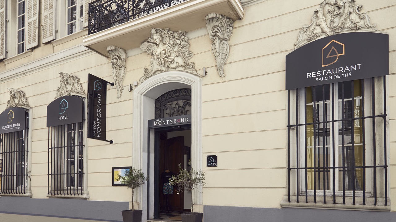 Photo of Outdoor in Palais de justice