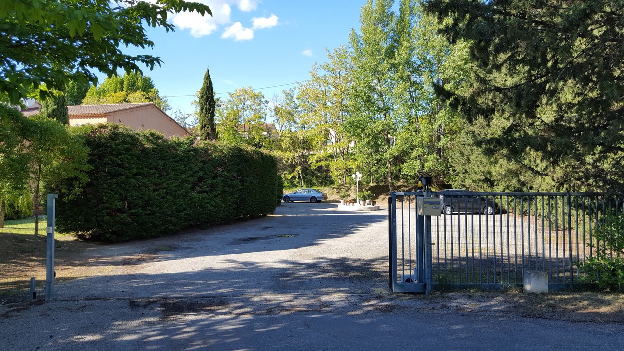 Photo of Others in Cadenet