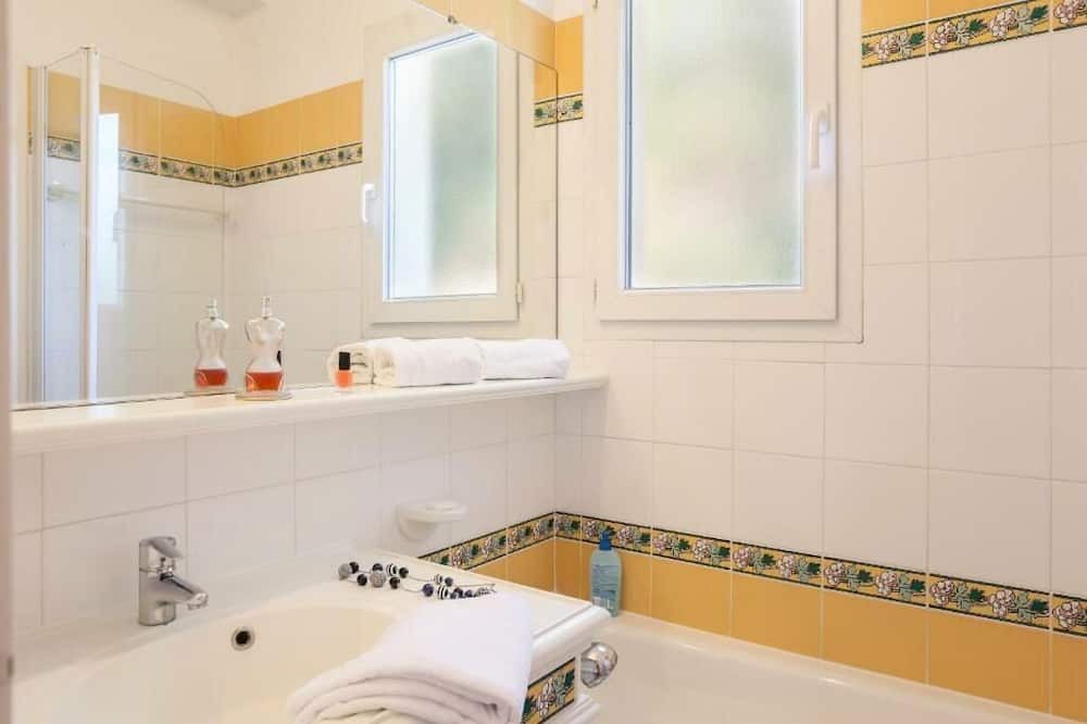 Photo of Bathroom in Les Restanques