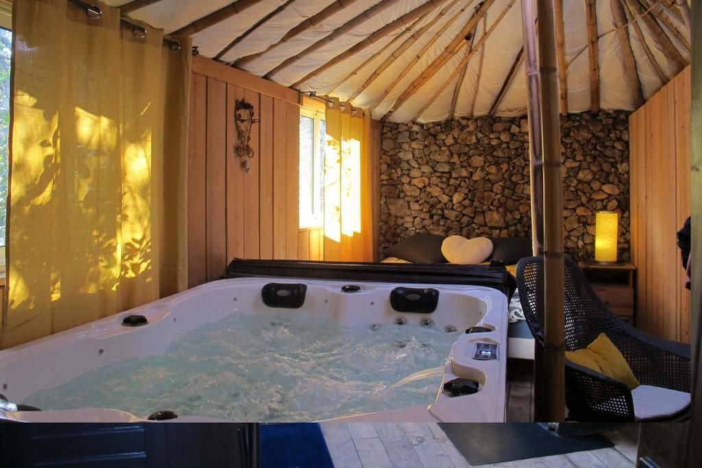 Photo of Bedroom in Saint-Maximin-la-Sainte-Baume