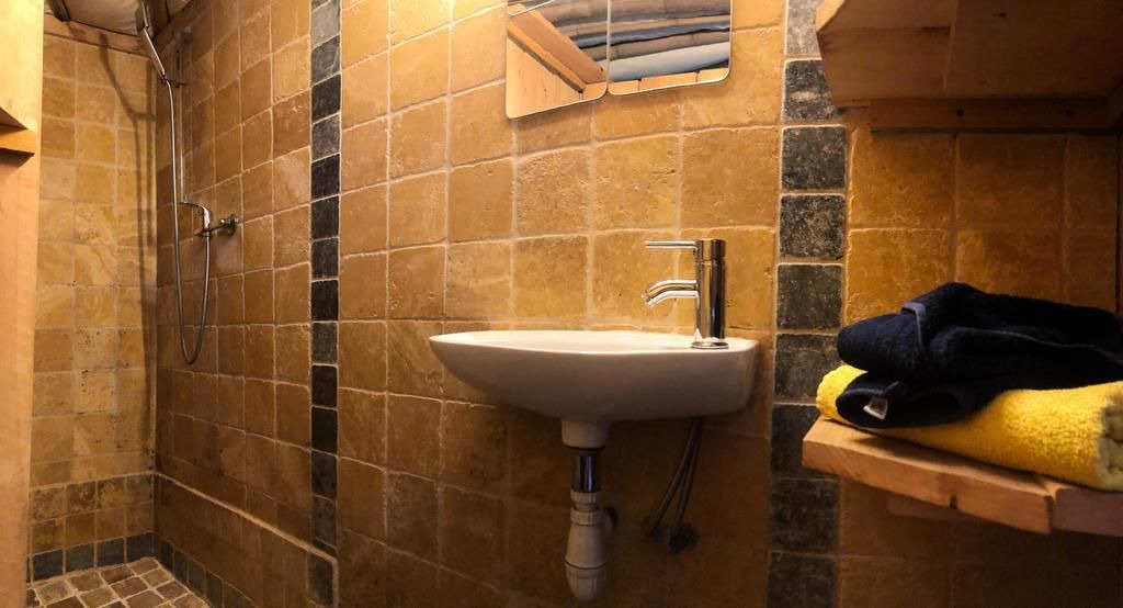 Photo of Bathroom in Saint-Maximin-la-Sainte-Baume