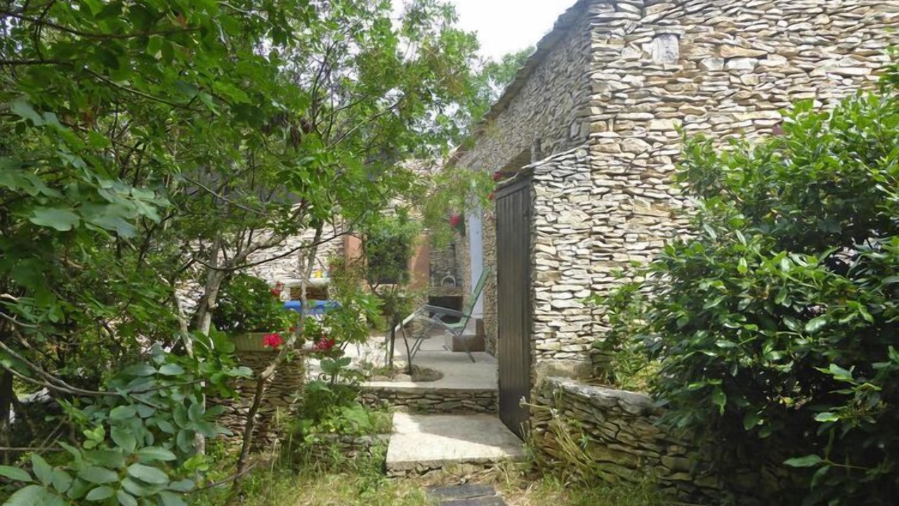 Photo of Buildings in Villes-sur-Auzon
