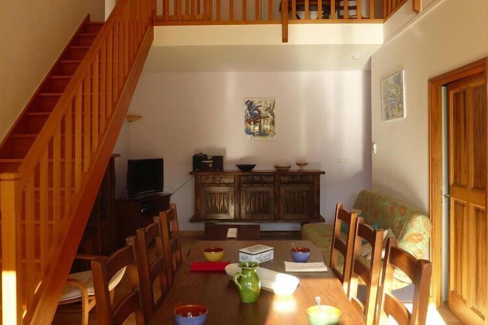 Photo of Livingroom in Lacoste