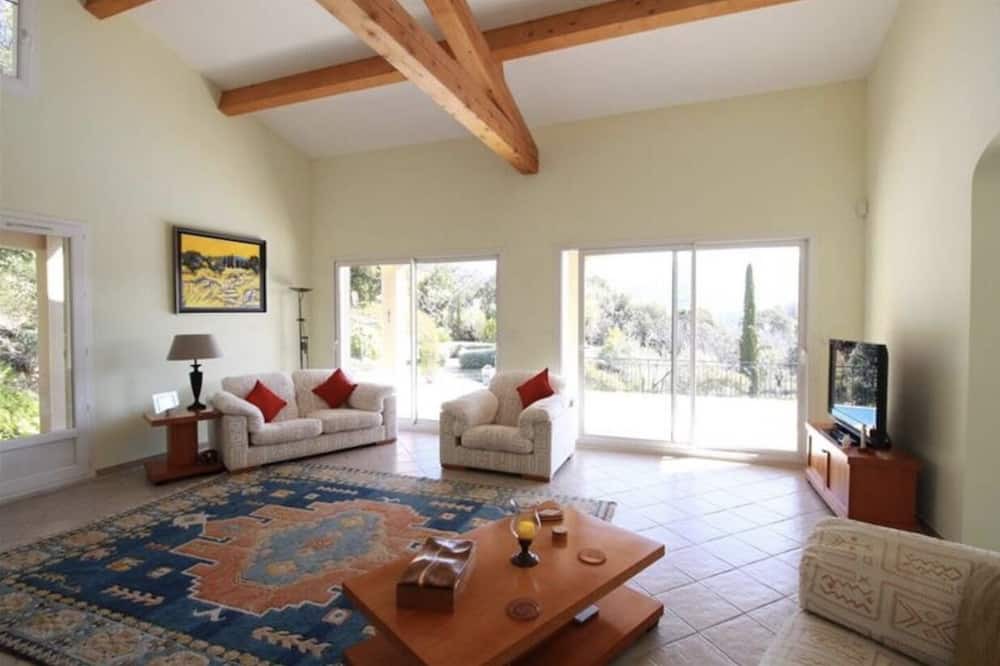 Photo of Livingroom in Venasque