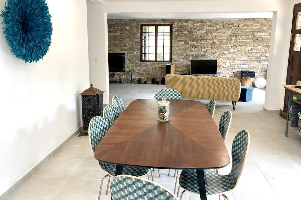 Photo of Livingroom in Saze