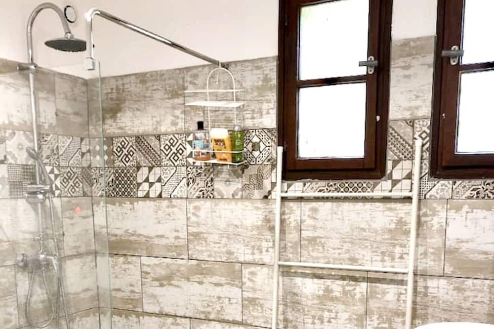 Photo of Bathroom in Saze