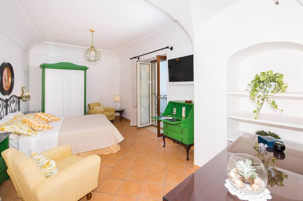 Photo of Bedroom in Path of the Gods