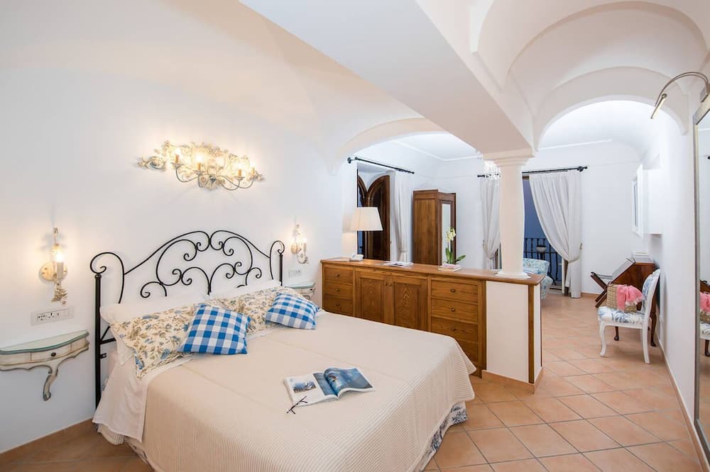 Photo of Bedroom in Path of the Gods