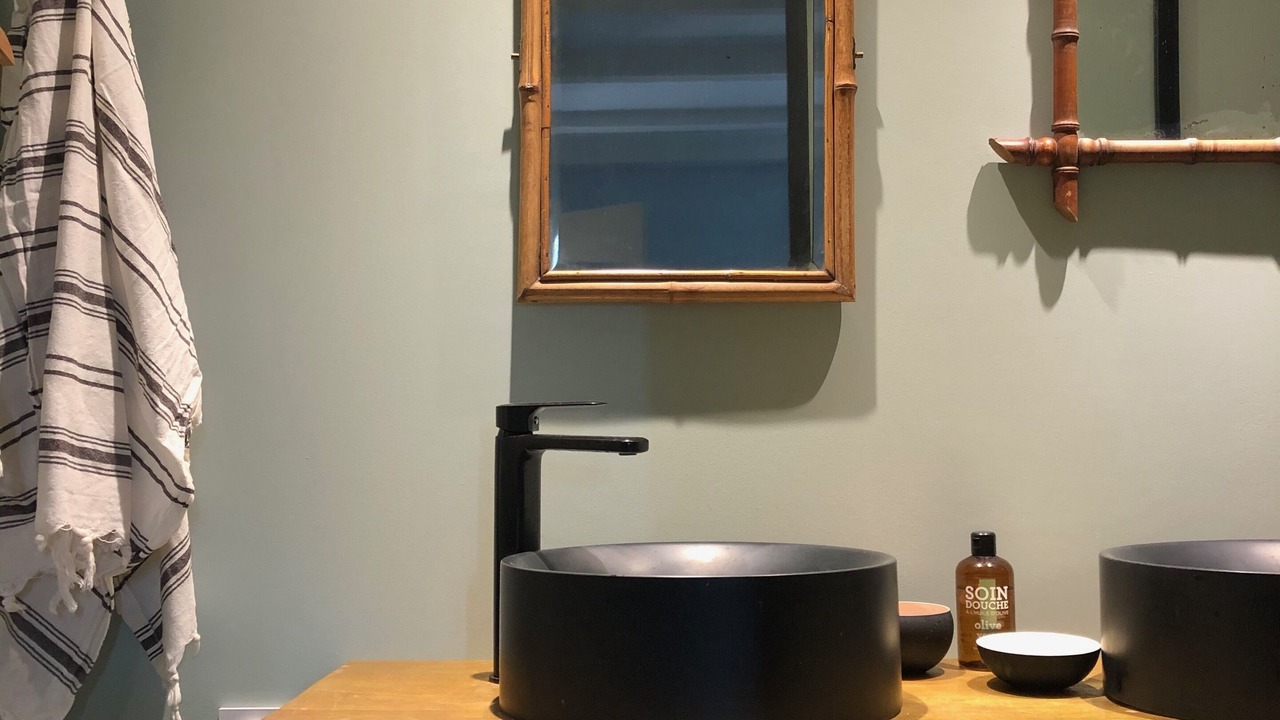 Photo of Bathroom in Roaix