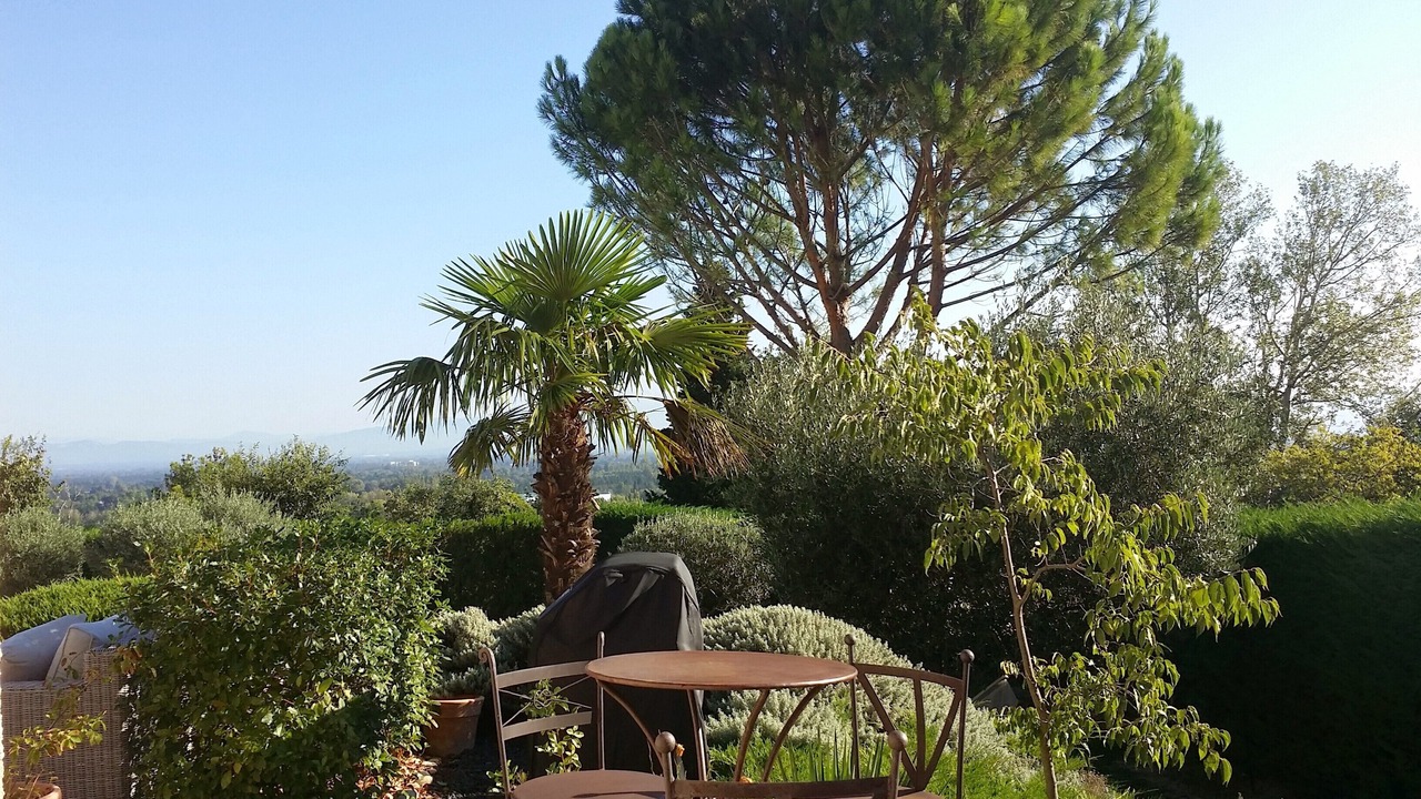Photo of Outdoor in Chateauneuf-de-Gadagne