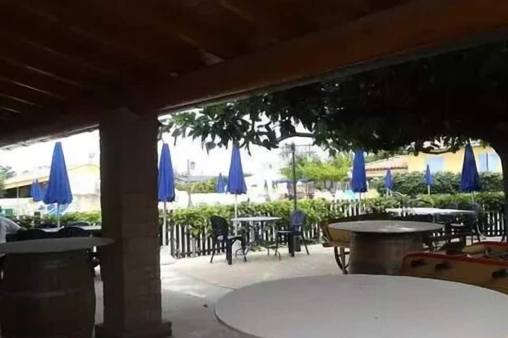 Photo of Outdoor in Courthezon