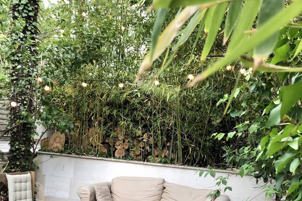 Photo of Patio Balcony in La Panouse