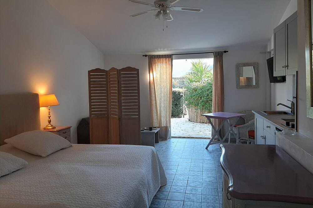 Photo of Bedroom in La Mole