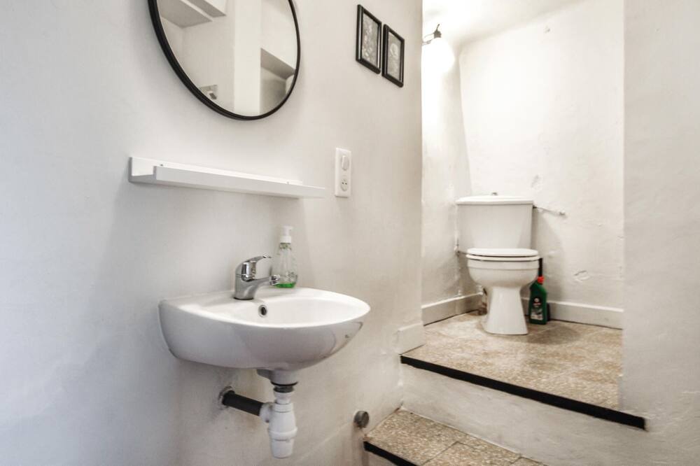 Photo of Bathroom in Claviers
