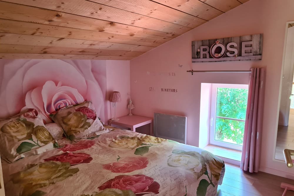 Photo of Bedroom in Seranon
