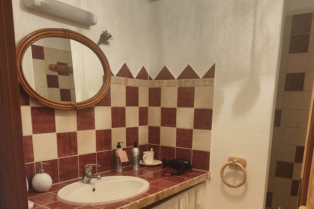 Photo of Bathroom in Forcalquier