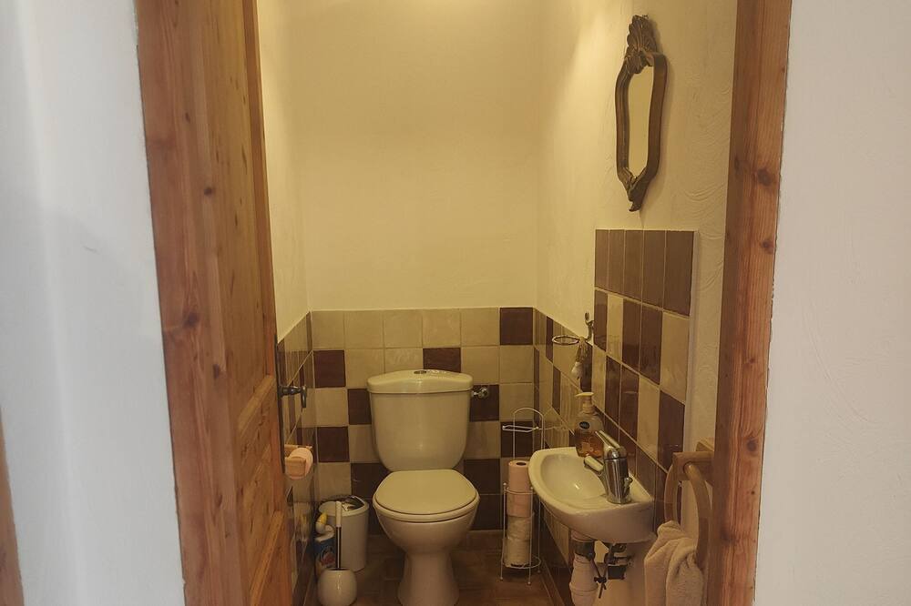 Photo of Bathroom in Forcalquier