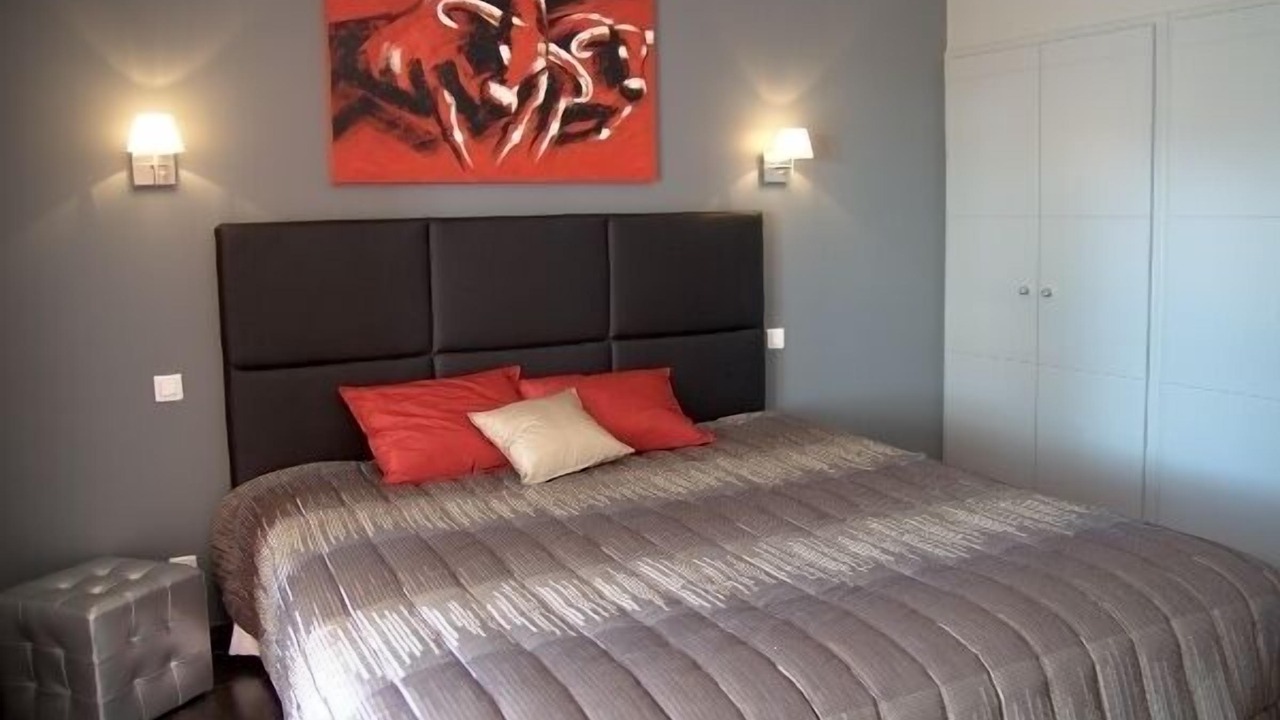 Photo of Bedroom in Cuers