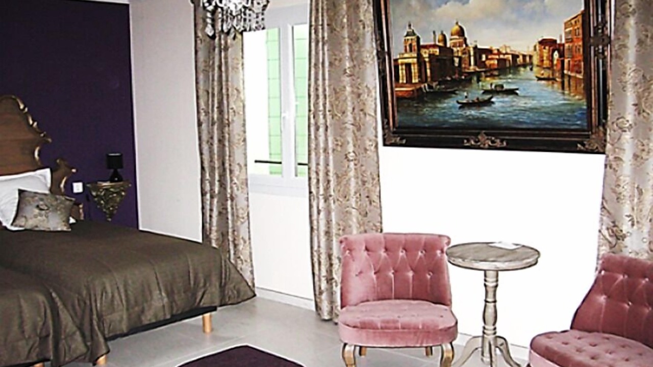 Photo of Bedroom in Cuers