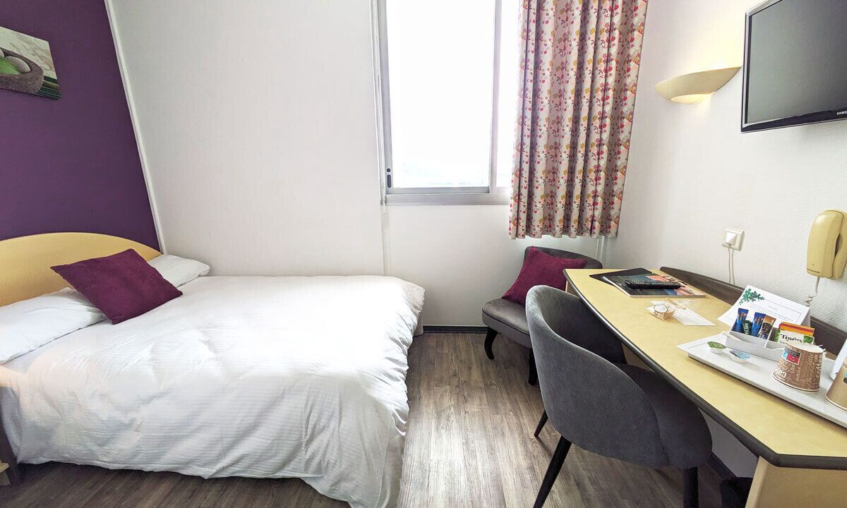 Photo of Bedroom in Sainte-Tulle