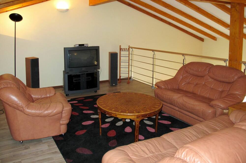 Photo of Bedroom in Mallefougasse-Auges