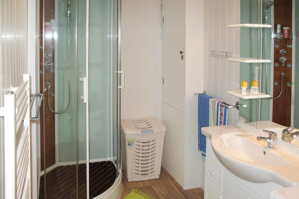 Photo of Bathroom in Mallefougasse-Auges