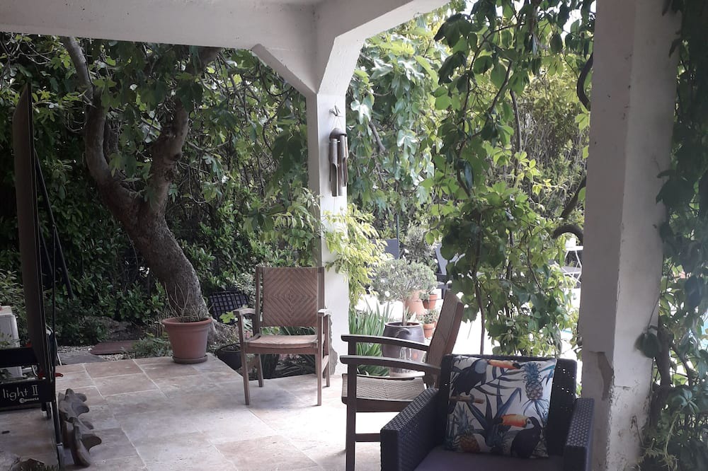 Photo of Outdoor in Caromb