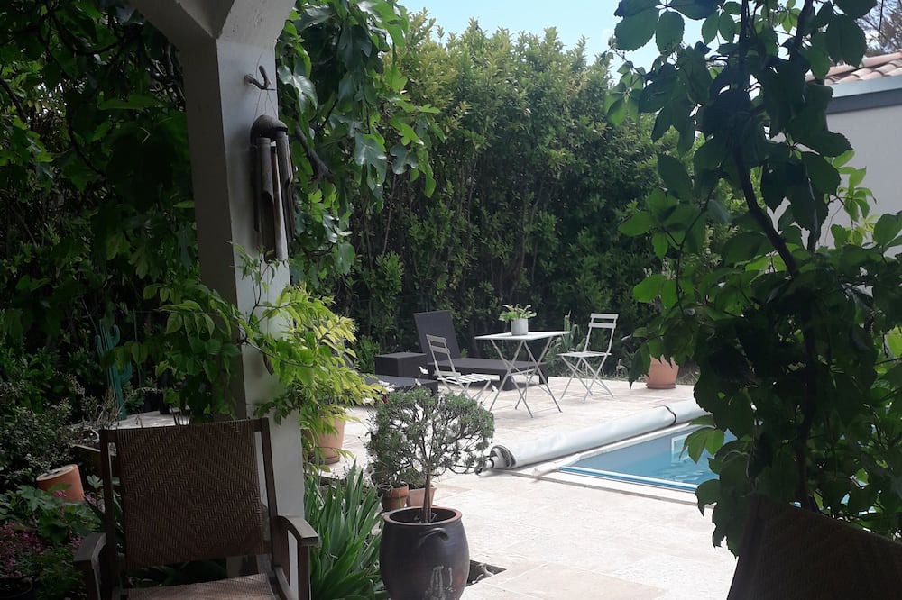 Photo of Outdoor in Caromb