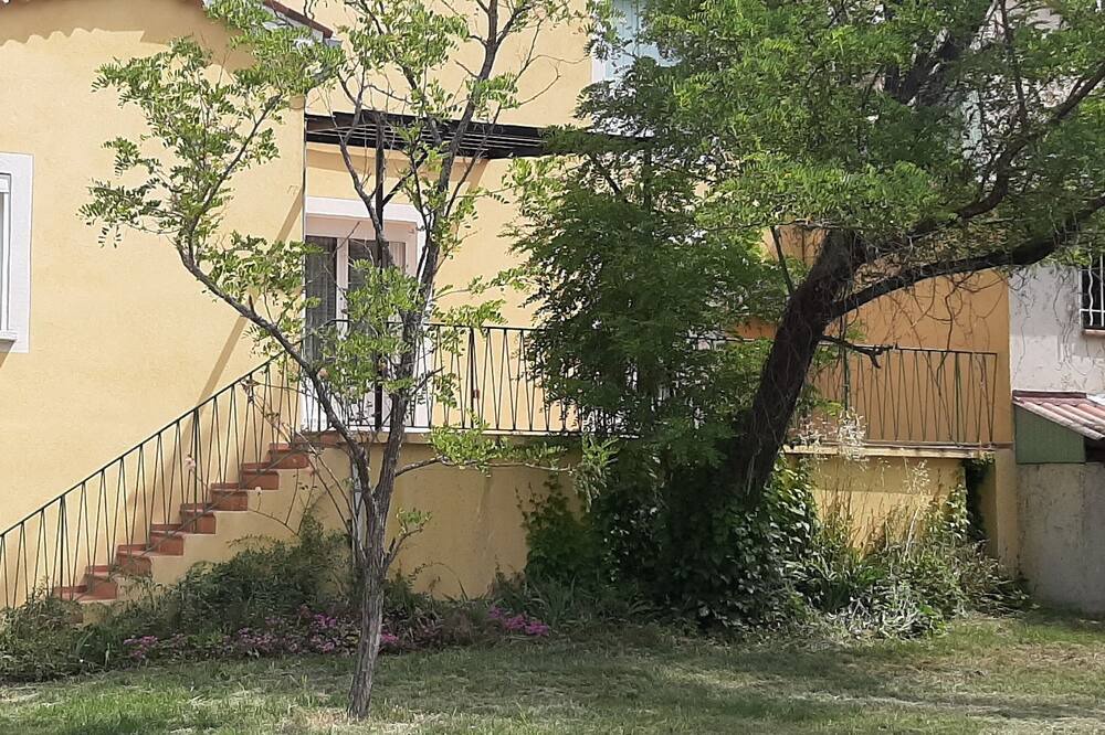 Photo of Outdoor in Tourves