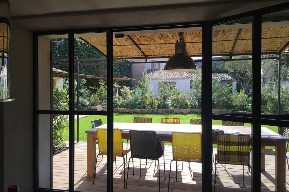 Photo of Patio Balcony in Cabannes