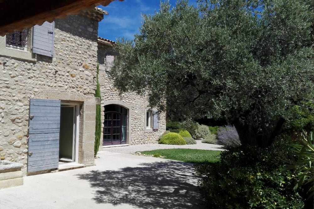 Photo of Outdoor in Cairanne