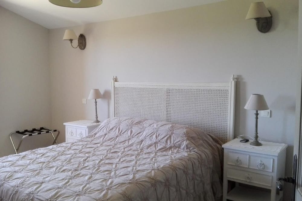 Photo of Bedroom in Cairanne