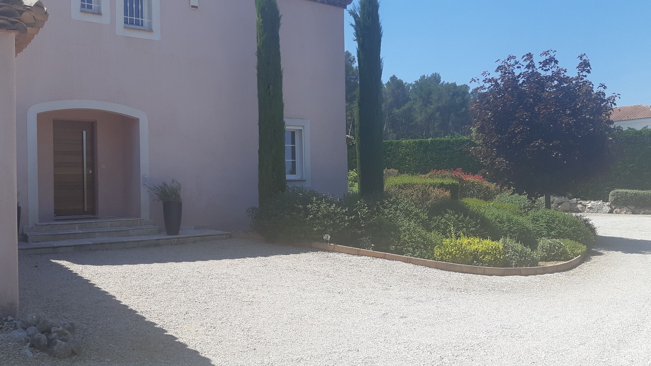 Photo of Outdoor in Cabries
