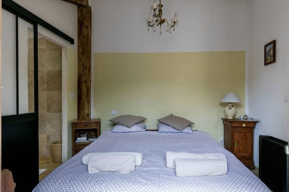 Photo of Bedroom in Boulbon