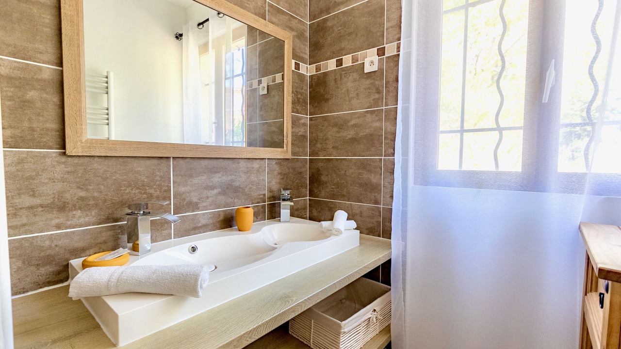 Photo of Bathroom in Callas