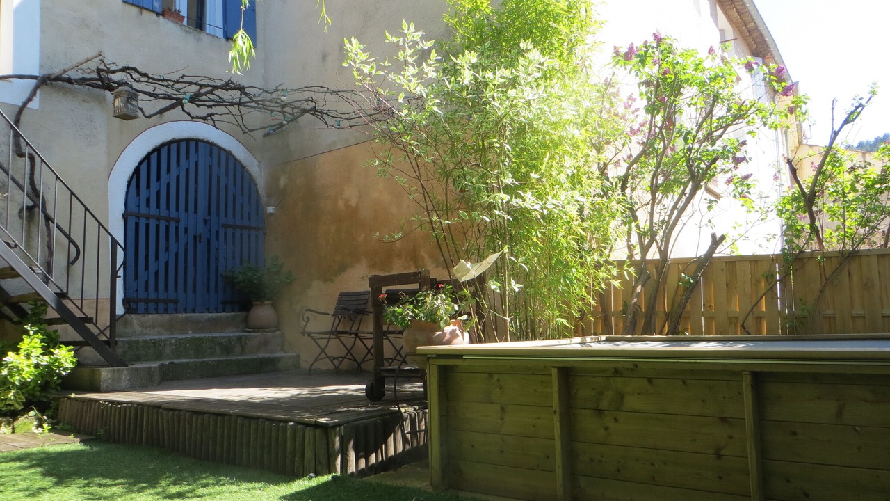 Photo of Outdoor in Meyrargues
