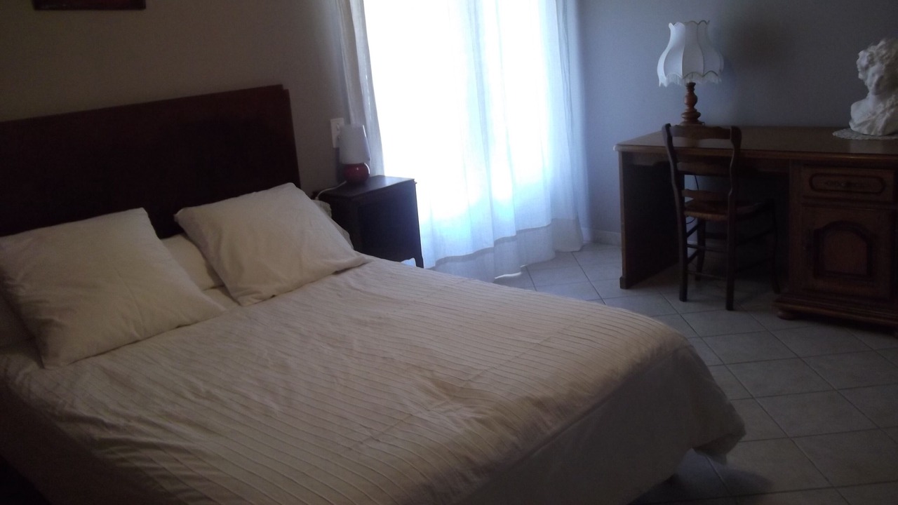 Photo of Bedroom in Malaucene