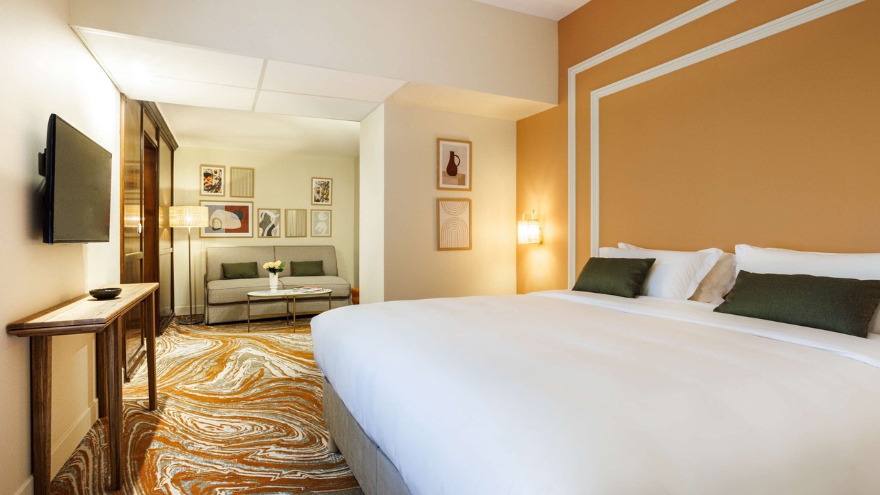 Photo of Bedroom in Orange