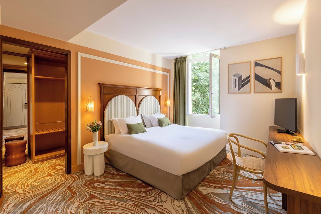 Photo of Bedroom in Orange