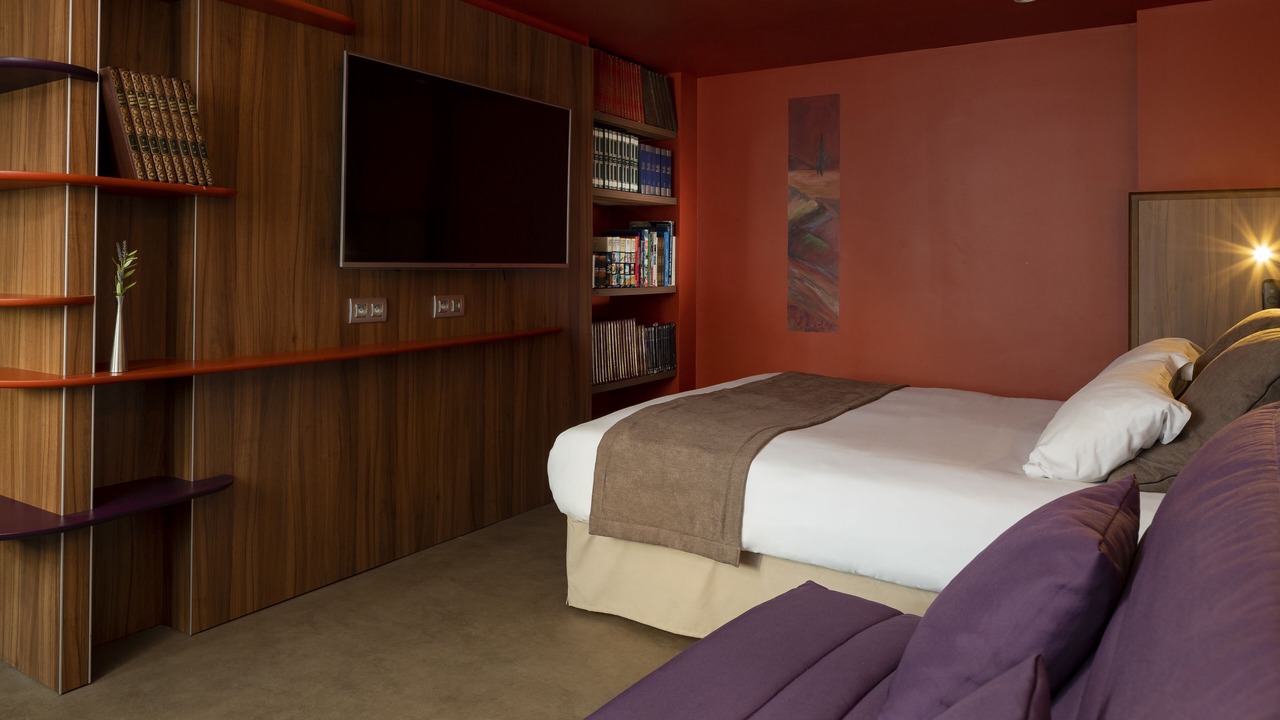 Photo of Bedroom in Saint Tronquet Business Park