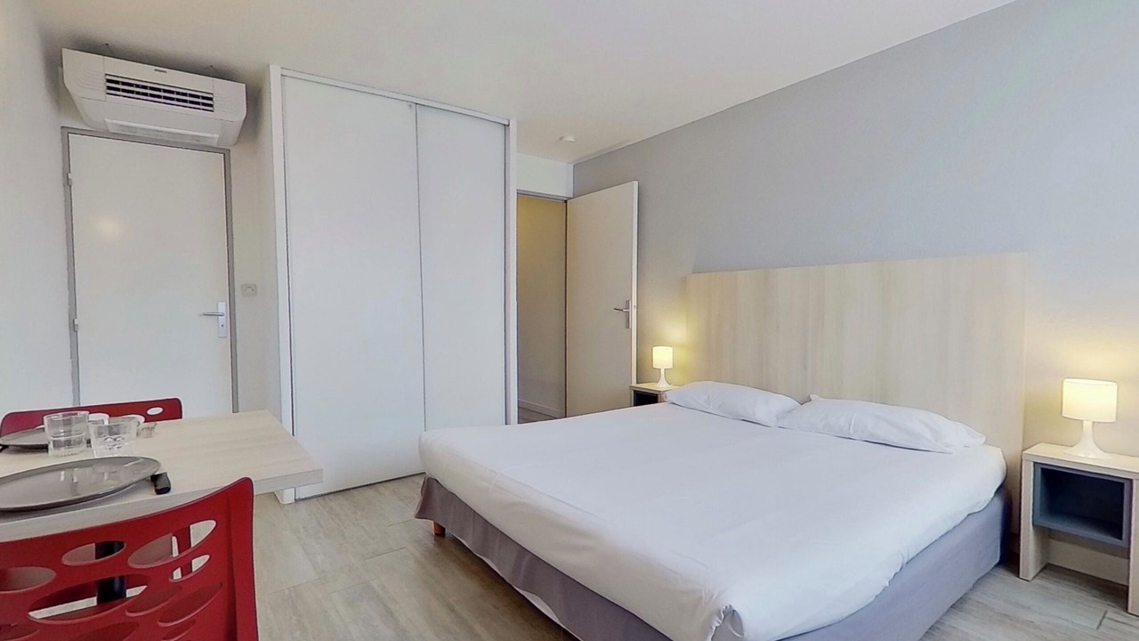 Photo of Bedroom in Aix-en-Provence