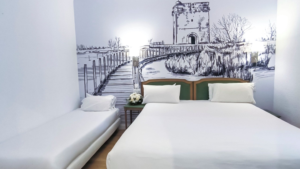 Photo of Bedroom in Beaucaire