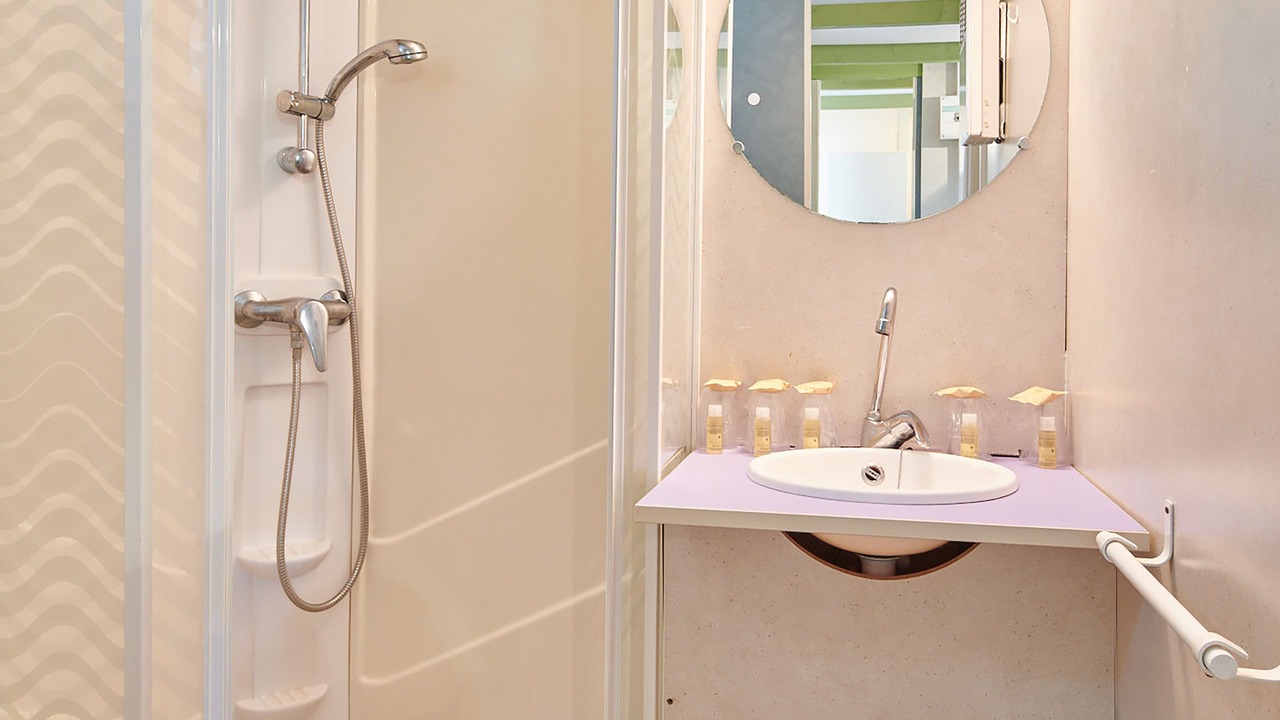 Photo of Bathroom in Greoux-les-Bains
